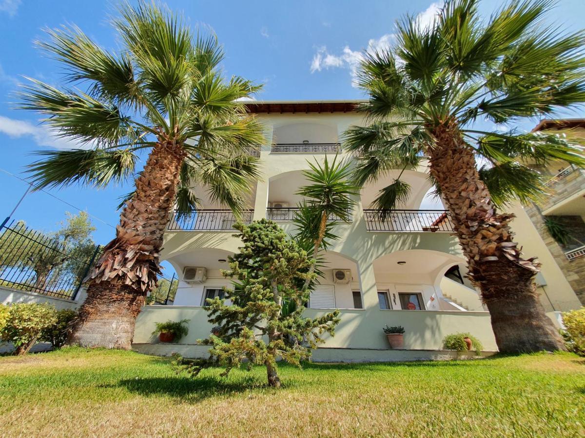 Hotel Pefko Neos Marmaras Exterior photo