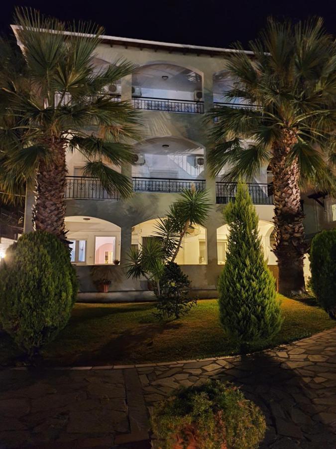 Hotel Pefko Neos Marmaras Exterior photo