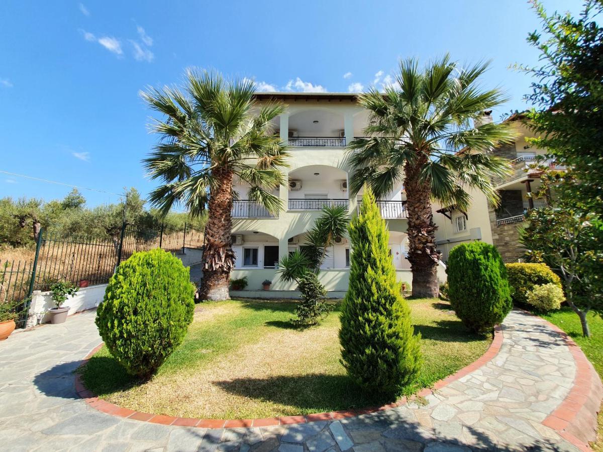 Hotel Pefko Neos Marmaras Exterior photo