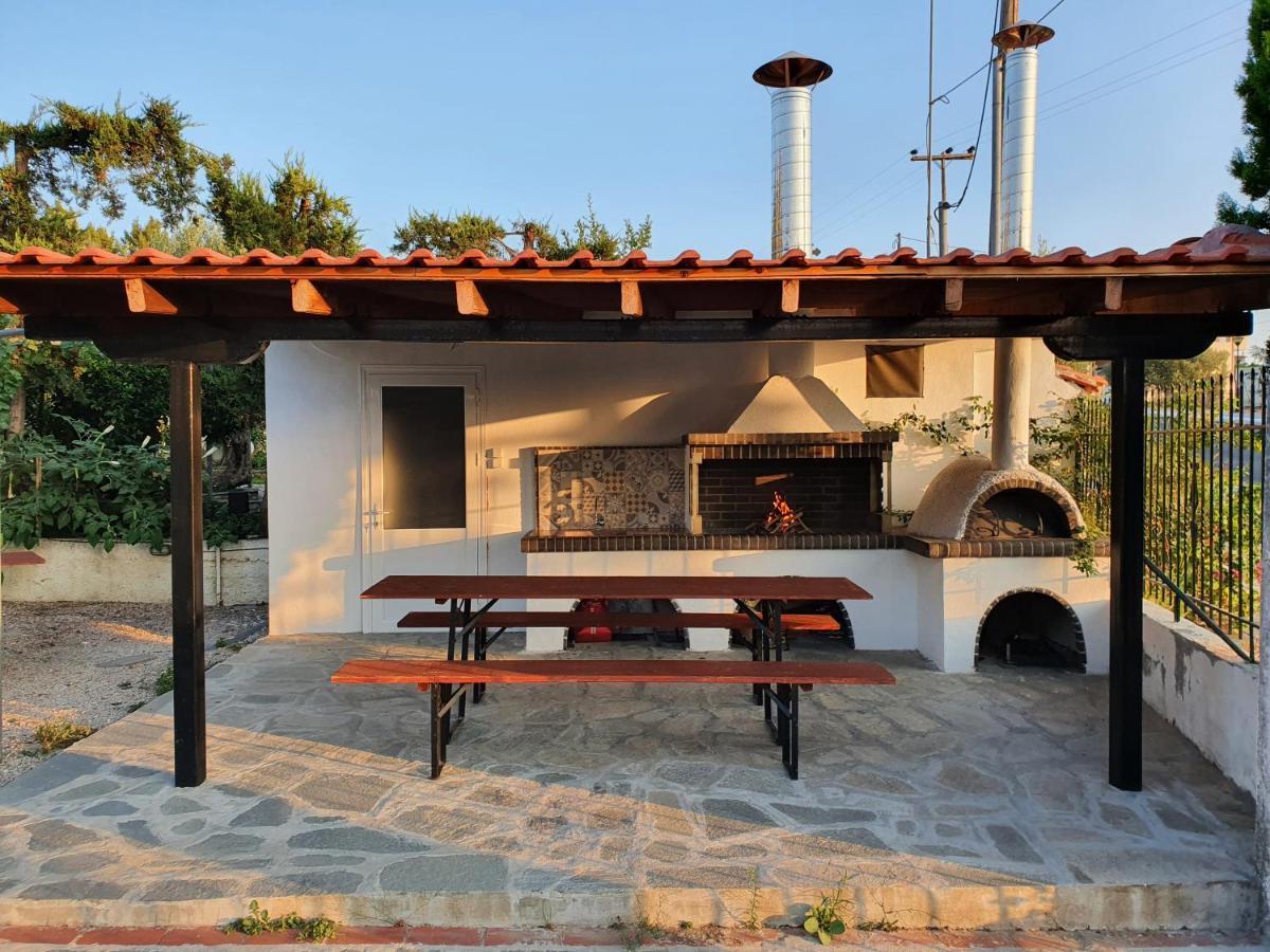 Hotel Pefko Neos Marmaras Exterior photo